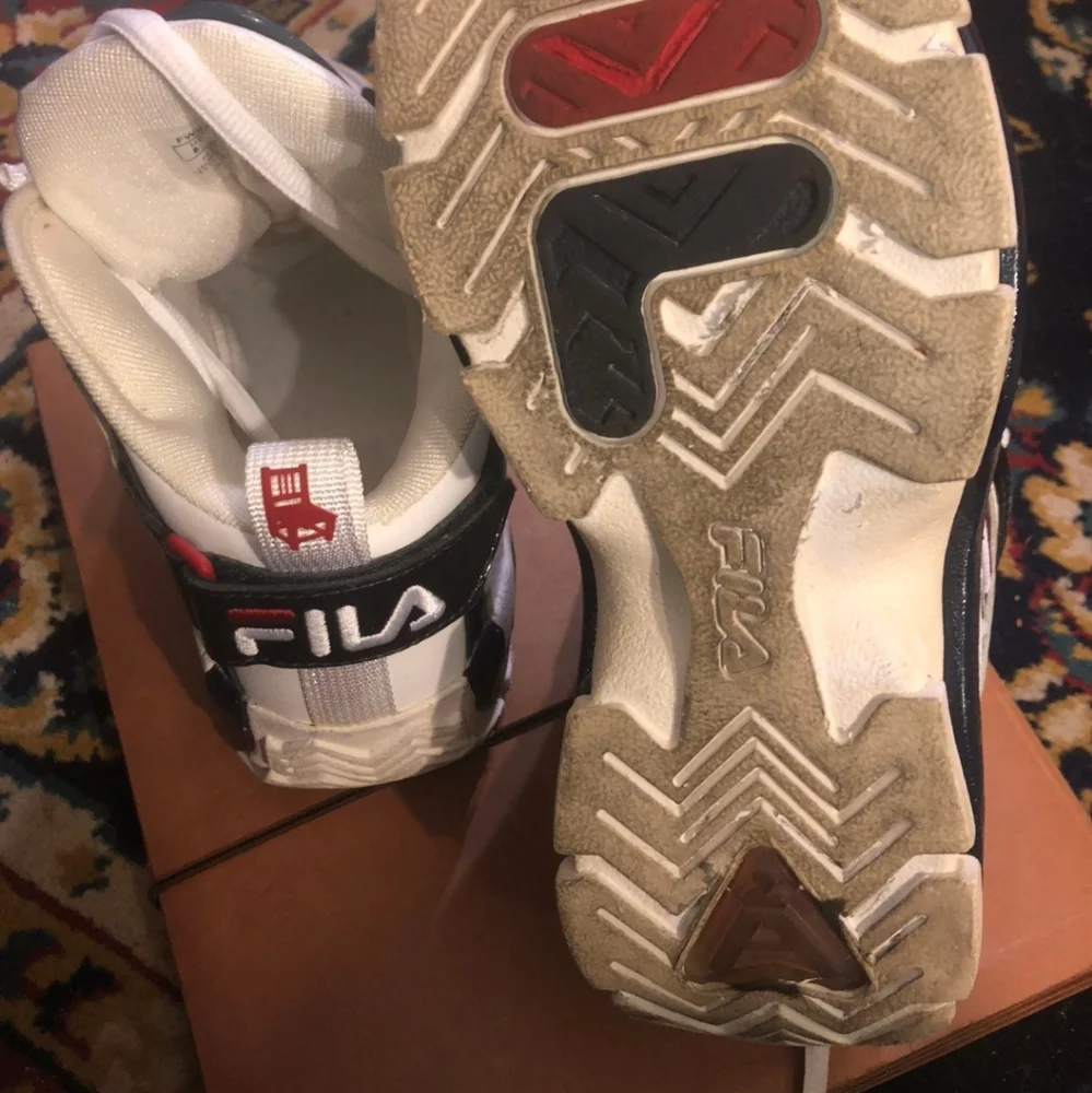 Grant Hill Fila shoes - Picture 5 of 6
